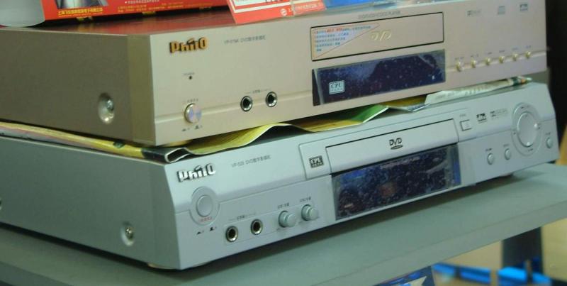 VHS錄像機(jī):我們的回憶掌握中 VHS錄像機(jī):我們的回憶掌握中